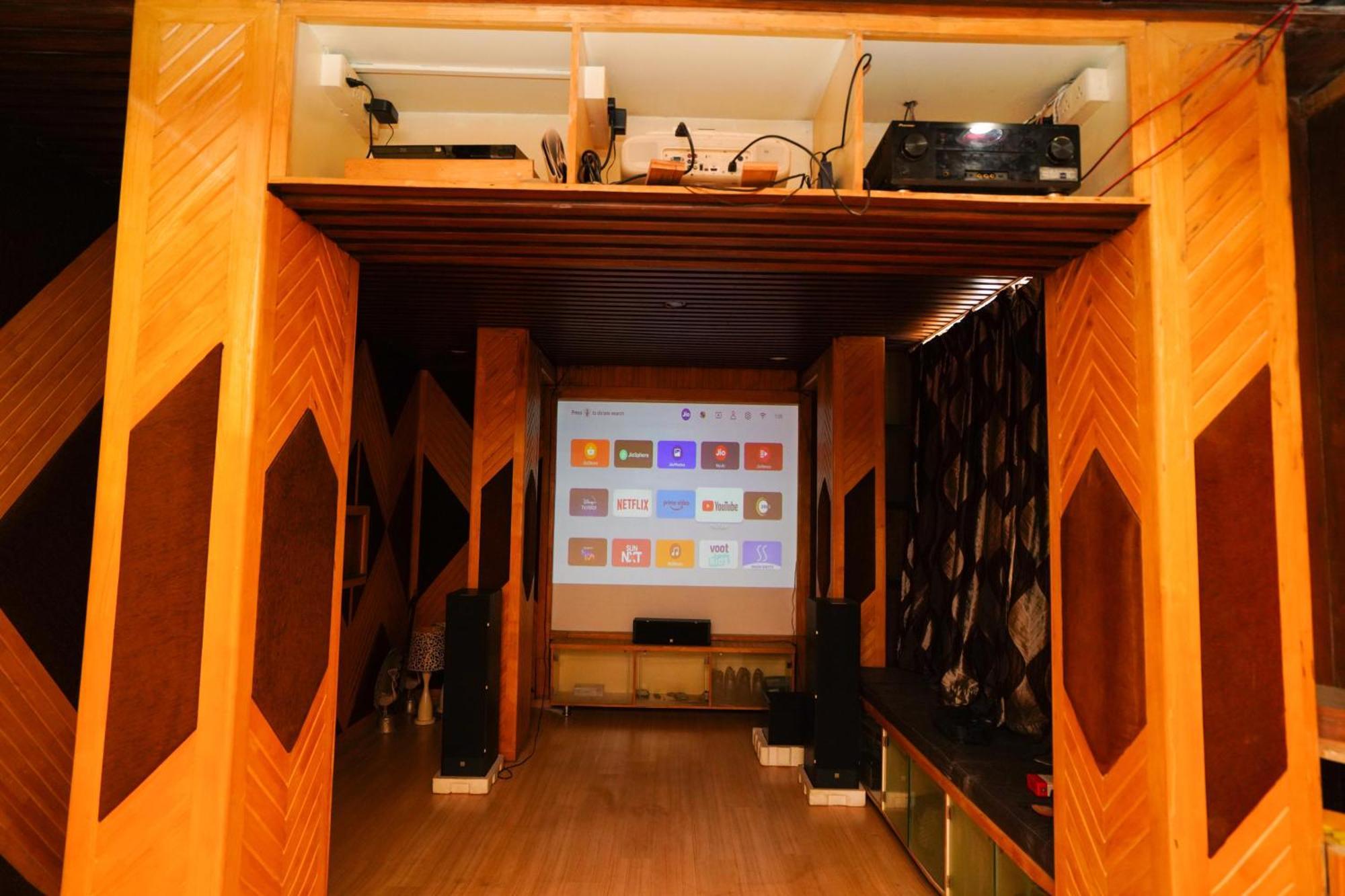 Golden Villa - Duplex House With Private Theater - Near To Alipiri And Bhudevi Ttd Ticket Counter And Kapilateertham Tirupati Exteriör bild