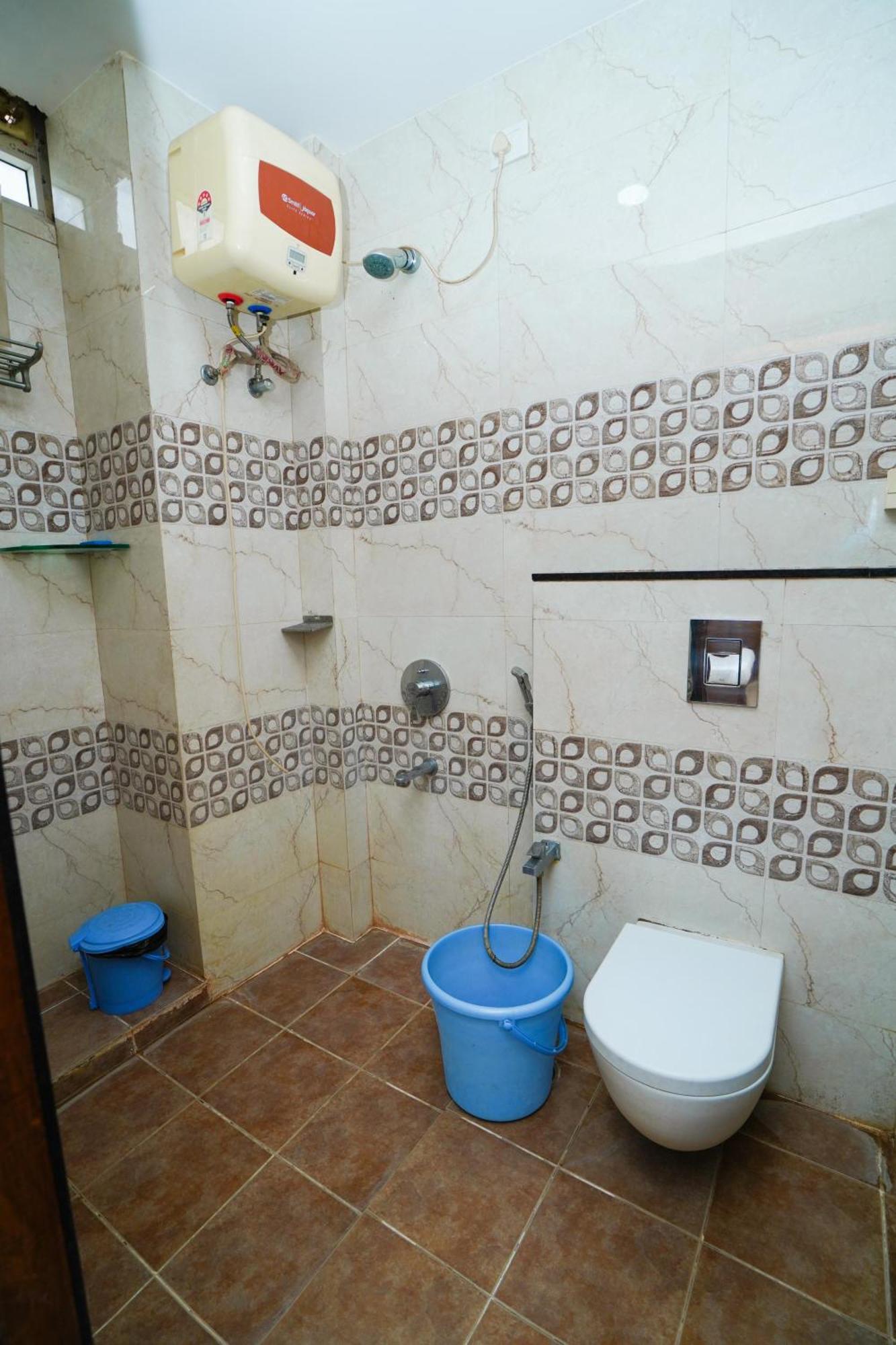 Golden Villa - Duplex House With Private Theater - Near To Alipiri And Bhudevi Ttd Ticket Counter And Kapilateertham Tirupati Exteriör bild